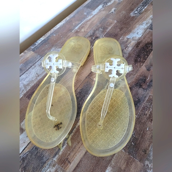 Tory Burch gelly Thong flip flops sandals. Saks 5th Avenue - Picture 2 of 7